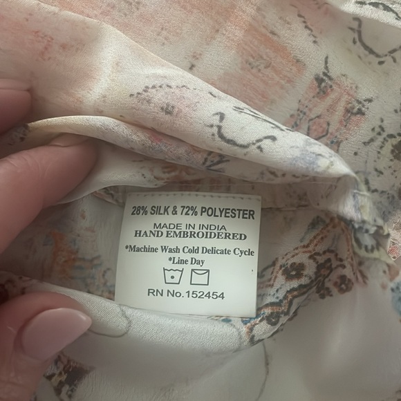 Karen Seo shirt size L - Picture 8 of 9